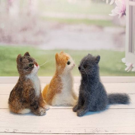 Felt Cat Toys, Handmade Cat Toys, Felted Cat, Cat Custom, Cat Crazy, Needle Felted Cat, Wool Cat, Sleeping Kitten, Felt Cat