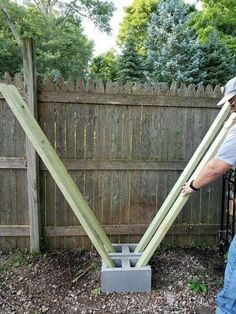 We had another tree fall in our yard and oops no space for the wood! This is one of the easiest and cheapest wood racks to assemble for your back yard. Honest. Easy-Cheap-Fast. The materials needed are something most of us have already in the garage or shed but if not it's still cheap to purchase. About $1.10 for a cinder block at Lowes (you'll need 2). And about $3.40 for a 6 foot long treated 2x4 (you need 4) at Menards. Under $20 total! All you will need is two cinder blocks an… Store Firewood, Firewood Storage Outdoor, Kleiner Pool Design, Outdoor Firewood Rack, Firewood Rack, Firewood Storage, Wood Rack, Cinder Block, Backyard Diy Projects