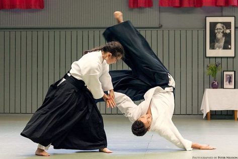 If you are searching for karate classes in Florida, you can register at aikido of Gainesville. Here you get the various masters with great experience in their respective fields. Contact us at :-(352)494-7816 Aikido Techniques, Muay Thai Martial Arts, Karate School, Karate Classes, Best Martial Arts, Martial Arts Girl, Martial Arts Styles, Chinese Martial Arts, Martial Arts Training