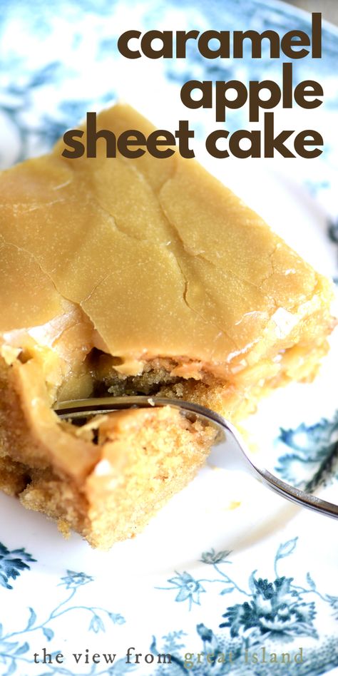 Caramel Apple Sheet Cake, Apple Sheet Cake Recipe, Apple Sheet Cake, Cake With Caramel Icing, Cake With Caramel, Caramel Icing, Easy Sweets, Diy Easy Recipes, Recipe Baking