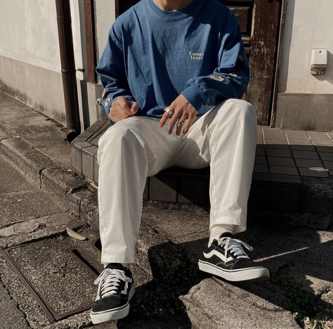 Blue Vans Outfit Men, Vans Outfit Men Casual, Blue Vans Outfit, Vans Outfit Men, Navy Blue Vans, Navy Pants Men, Clothes Reference, Street Outfits, Vans Outfit