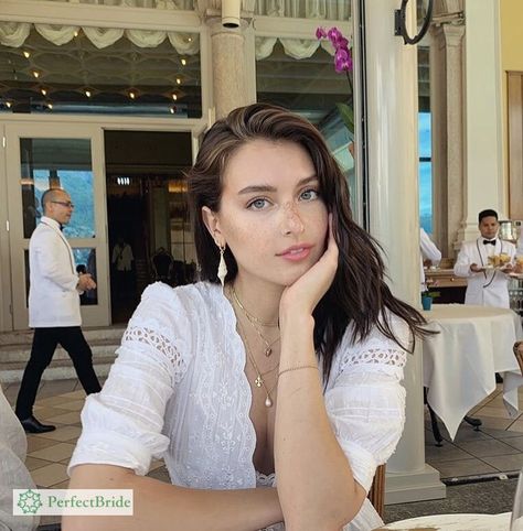 Find beautiful girl from Russia, Ukraine or other Slavic country Jess Clement, Jessica Clements, Jessica Clement, Trik Fotografi, Brunettes, Girl Face, Belle Photo, Pretty Face, Woman Face