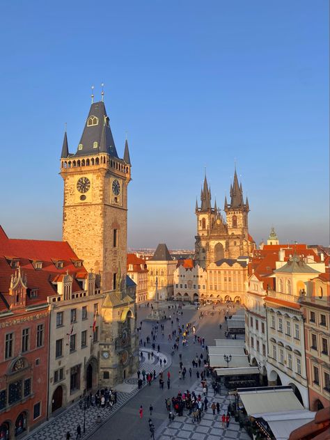 Prague city break scenic old town sunset czech republic couples trip holliday Prague Czech Republic Winter, Study Abroad Madrid, Prague Summer, Prague Aesthetic, Couples Trip, Prague Old Town, Prague City, Prague Travel, City Breaks