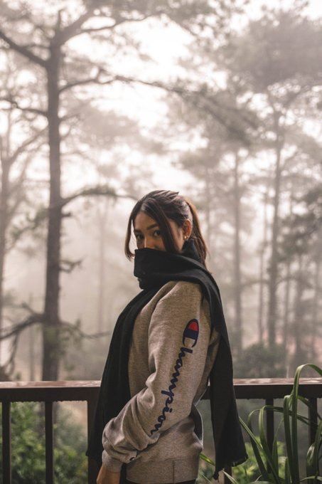 #AndreiShotThe Baguio City Nadine Lustre Wallpaper, Baguio Photoshoot, Baguio Outfit Ideas, Baguio Ootd, Nadine Lustre Instagram, Baguio Outfit, Nadine Lustre Fashion, Lady Luster, On The Wings Of Love