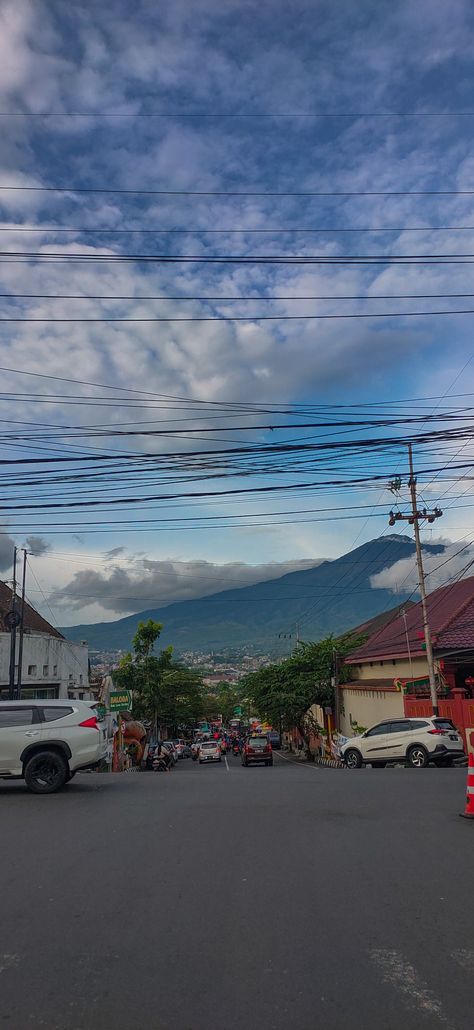 Jalanan Aesthetic, Malang City, Perjalanan Kota, Kota Batu, Street Aesthetic, City Aesthetic, Manado, Malang, Surabaya