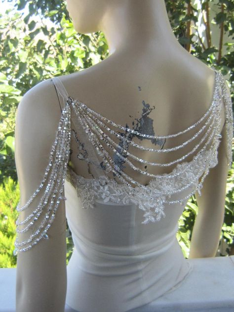 Off The Shoulder Dress Jewelry Necklaces, Shoulder Jewelry, Shoulder Necklace, Wedding Dresses With Straps, Dream Wedding Ideas Dresses, Back Necklace, Necklace Bridal, Back Drop, Necklace Crystal