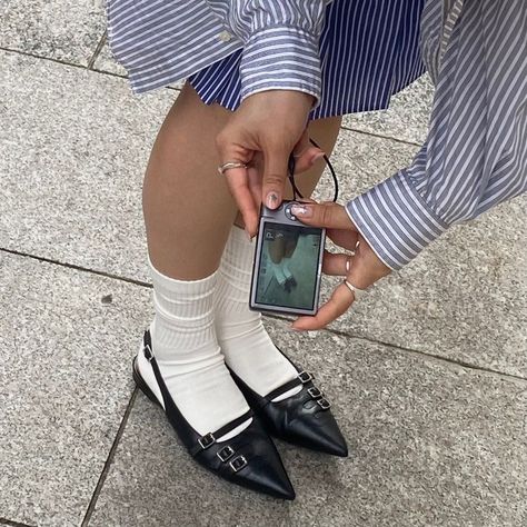 Pointy Heels, Flats Outfit, White Socks, Shoe Inspo, Mini Short, Curated Vintage, Mode Inspo, After Hours, Dream Shoes