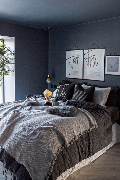 51+ New Decor grey bedroom design ideas for 2020 Part 8 ; grey bedroom ideas; grey bedroom ideas with pop of color; grey bedroom ideas for couples; grey bedroom furniture; grey bedroom ideas for women; grey bedroom decor; grey bedroom walls; grey bedroom design Grey Comforter Bedroom, Black And Grey Bedroom, Dark Gray Bedroom, Glamour Interiors, Blue Gray Bedroom, Grey Bedroom Design, Gothic Glamour, Bedroom Ideas Romantic, Grey Bed Frame