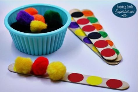 Colors and Pattern Popsicle Sticks Preschool Patterns, Creating Patterns, Math Patterns, Preschool Centers, Pattern Activities, Preschool Colors, Preschool Fine Motor, Colors And Patterns, Busy Bags