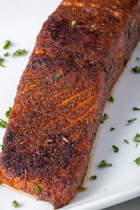 Perfect Mix Of Sweet & Spice In This Salmon Dry Rub Recipe 1 Salmon Recipes Baked Dry Rub, Salmon Spice Rub, Salmon Dry Rub Recipe, Salmon Dry Rub, Salmon Rub Recipe, Seasoning For Salmon, Salmon Rub, Pecan Crusted Salmon, Salmon Piccata