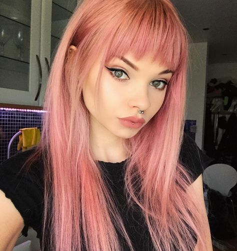 Hairstyles With Front Bangs, Mid Length Curly Hairstyles, Side Haircut, Long Fringe Hairstyles, Front Bangs, Arctic Fox Hair Color, Costume Noir, Lilac Hair, Hair Color Pink