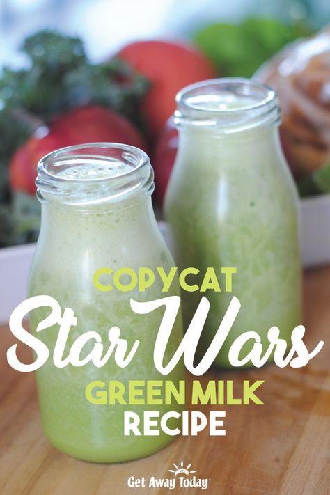 Copycat Star Wars Green Milk Recipe || Get Away Today #starwars #recipe #smoothie #disney Star Wars Dinner Food, Disney Copycat Recipes, Star Wars Recipes, Star Wars Breakfast, Star Wars Drinks, Droid Depot, Disney Inspired Recipes, Star Wars Green, Disney Dishes