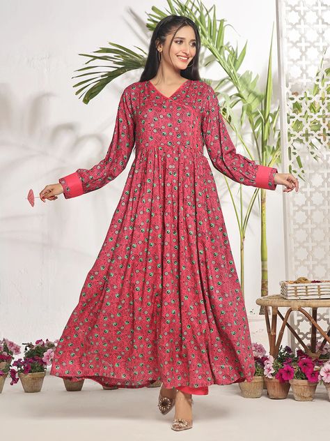 Product Description: Frock Style Long Shirt Length 58 inches Digital Printed Lacework On Neckline And Border Color Tea Pink Fabric 100% High Quality Cambric Please Note: The color of a product may be slightly changed from the picture due to lightning in photography. All accessories are included in Ready-to-Wear products. Winter Frock Design, Lawn Frock Design, Pakistani Frocks, Dress Design Pakistani, Maxi Frocks, Simple Dress Casual, Long Frock Designs, Angrakha Style, Pakistani Designer Clothes