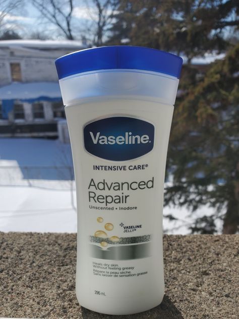 Vaseline Products, Unscented Body Lotion, Quinoa Benefits, Body Cosmetics, Vaseline Intensive Care, Body Lotion For Dry Skin, Vaseline Jelly, Healing Dry Skin, Lotion For Dry Skin