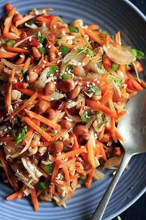 Thai Carrot Salad Recipes, Asian Carrot Salad Recipes, Carrot Walnut Salad, Chinese Carrot Salad, Easy Carrot Salad Recipes, Vegan Carrot Salad, Thai Carrot Salad, Vegan Thai Salad, Carrot Salad Recipes Easy