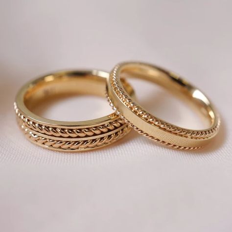 Simple Ring Design, Couple Rings Gold, Stackable Diamond Bands, خواتم خطوبة, Wedding Rings Sets His And Hers, Couple Ring Design, Engagement Rings Couple, Cute Engagement Rings, Couple Wedding Rings