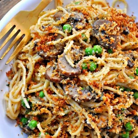 Vegan One Pot Mushroom Tetrazzini - Rabbit and Wolves Mushroom Tetrazzini, Vegan Food Healthy, Instant Pot Recipes Healthy Family, Lazy Meals, Instant Pot Recipes Healthy, Pot Recipes Healthy, Easy Comfort Food, Healthy Family, Vegetarian Recipes Dinner