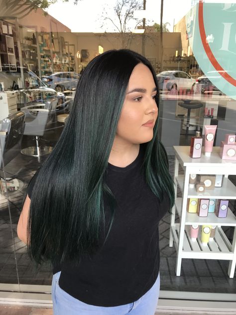 Black Hair Green Peekaboo, Black Hair With Green Undertones, Black Green Hair Color, Dark Green Black Hair, Black And Emerald Hair, Black And Dark Green Hair, Dark Green And Black Hair, Dark Green Hair Aesthetic, Dark Emerald Green Hair