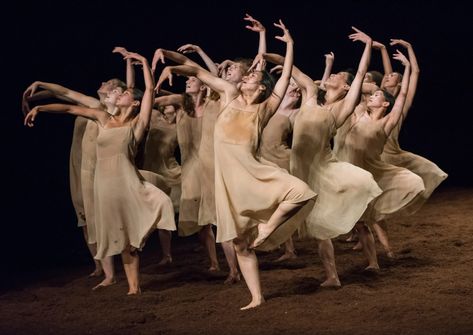 An Ecstatic Return for Two Dances by Pina Bausch | The New Yorker Pina Bausch Costume, The Rite Of Spring, Pina Bausch, Dance Photo Shoot, Costumes Dance, Dance Movement, Dancing Aesthetic, Dance Theater, Ballet Beautiful