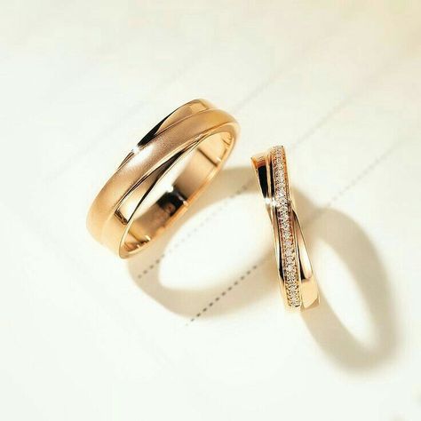 YoonMin #random #Random #amreading #books #wattpad Platinum Rings Couple Wedding Bands, Wedding Ring Men And Women Set, White Gold Wedding Rings His And Hers, Luxury Wedding Rings Couple, Gold Wedding Bands His And Hers, Couple Rings Wedding Gold With Name, Unique Couple Rings Wedding Gold, Couple Wedding Rings Unique, Marriage Rings Couple Unique