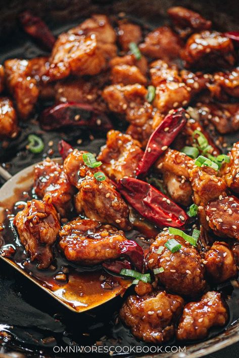 An easy General Tso's chicken recipe that yields crispy chicken without deep-frying, served with a sticky, tangy, and sweet sauce. It also uses much less sugar while maintaining a great bold taste. Once you’ve tried it, you’ll skip takeout next time because it’s so easy to make in your own kitchen and the result is just as good. {Gluten-Free Adaptable} General Tso's Chicken Recipe, Taco Soup Recipe Easy, General Tso's Chicken, Tso Chicken, Chicken Crispy, General Tso Chicken, Baked Chicken Tenders, Chinese Cooking Recipes, General Tso