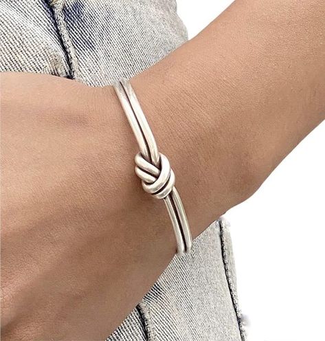 Handmade Sterling Silver Simple Rustic Knot Cuff Bracelet Size: Adjustable, The size is about a Women size of M-L and a Men size of S-M The Length of the cuff (end to end from the outside) is about 6 7/8 inches ( / 17.5cm). Metal Purity: 95% Pure Silver (Purer than 925 Sterling Silver) Fake Gauge Earrings, Handmade Silver Jewellery, Cuff Bracelets Handmade, Bracelet Minimalist, Sterling Bracelets, Gauged Earrings, Amazon Handmade, Pretty Earrings, Chic Fashion