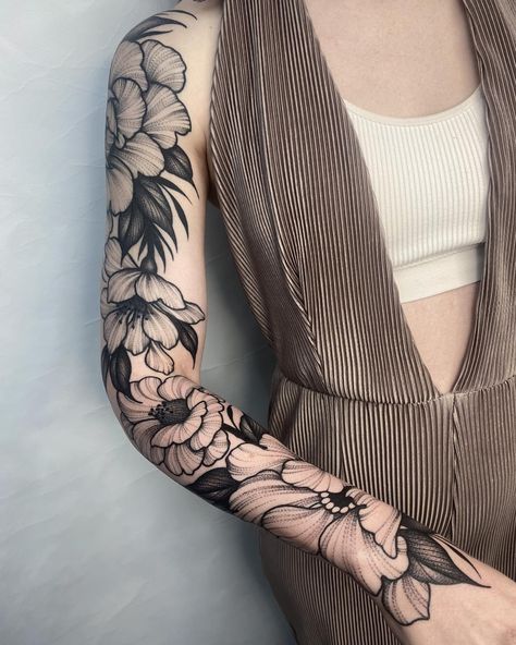 More on this floral sleeve today 🤍 top half heeled, bottom half fresh • books open for Dec • email: sophietattoo93@gmail.com • | Instagram Black Work Floral Tattoo, Bold Floral Tattoo, Tattoo Flash Ideas, Books Open, Floral Tattoo Sleeve, Leg Sleeves, Floral Sleeve, Hand Tattoo, Tattoo Design Drawings