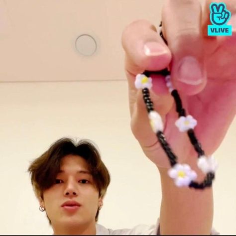 K Pop Idols Beaded Jewelry, Idols Beads Bracelet, New Jeans Beads Bracelet Kpop, Kpop Handmade Bracelet, Kpop Idols Accessories Diy, Ateez Bracelet Beads, Wooyoung Bracelet, Kpop Beads Accessories, Kpop Inspired Bracelets