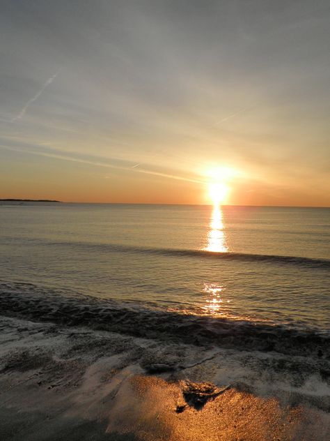 Sunrise on Revere Beach near where I live - just outside of Boston, MA Revere Beach Massachusetts, Revere Beach, Massachusetts Travel, Beach At Night, Where I Live, Awesome Things, Boston Ma, Commonwealth, Tv Wall