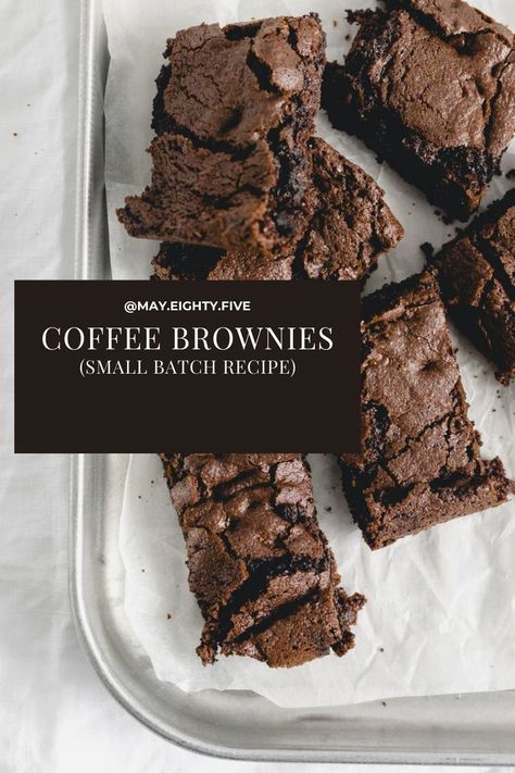 Cake Like Brownies, Coffee Brownies, Chocolate Cake With Coffee, Brownies From Scratch, Fudgy Brownie Recipe, Perfect Brownies, Cake Recipes From Scratch, Small Desserts, Melted Chocolate