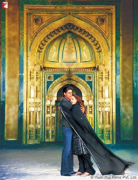 SRK l Preity Zinta Veer Zara, Veer Zaara, Zara Aesthetic, Pretty Zinta, Shah Rukh Khan Movies, Srk Movies, Desi Love, Preity Zinta, Art Prints Boho