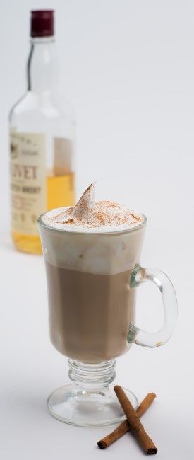 Scottish Coffee, Irish Coffee Recipe, Alcohol Free Drinks, Starbucks Menu, I Need Coffee, Scotch Whiskey, Irish Coffee, Food Articles, Need Coffee