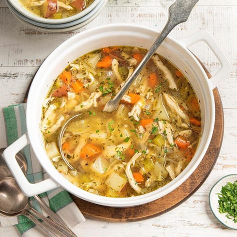 Chicken Rice Soup, Chicken And Cabbage, Cooking Chicken To Shred, One Pot Chicken, Soup Diet, Chowder Recipes, Rice Soup, Cabbage Soup, Chicken Soup Recipes