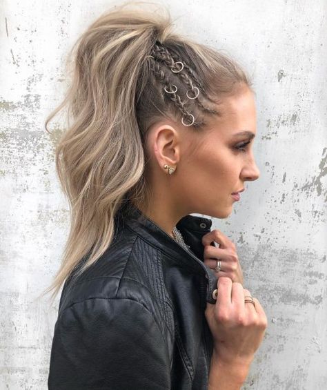 22 Examples of the Best High Ponytail Ideas You'll Ever See Best High Ponytail, High Ponytail Ideas, Ponytail Ideas, Weekend Hair, High Ponytail Hairstyles, Rock Hairstyles, Rave Hair, Styles Hairstyles, High Ponytail