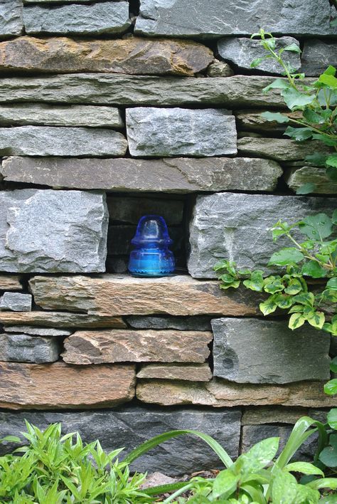 Rock Wall Landscape, Drystone Wall, Wall Niche Ideas, Terraced Garden, Wall Landscape, Stone Edging, Door Quotes, Faerie Garden, Sloped Yard