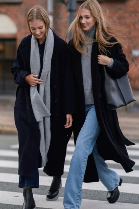 Schwarzer Mantel Outfit, Vinter Mode Outfits, Wool Coat Outfit, Black Coat Outfit, Mantel Outfit, Chelsea Boots Outfit, Chique Outfit, Looks Pinterest, Mode Casual