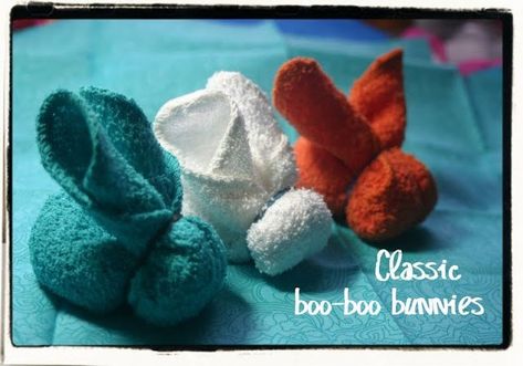 Being a Mother is Terrifying (Classic Boo-Boo Bunnies Tutorial and Teething Tip) - Lines Across Booboo Bunny, Boo Boo Bunny, Towel Origami, Mops Crafts, Folding Towels, How To Fold Towels, Being A Mother, Knitting Tutorials, Fall Leaves