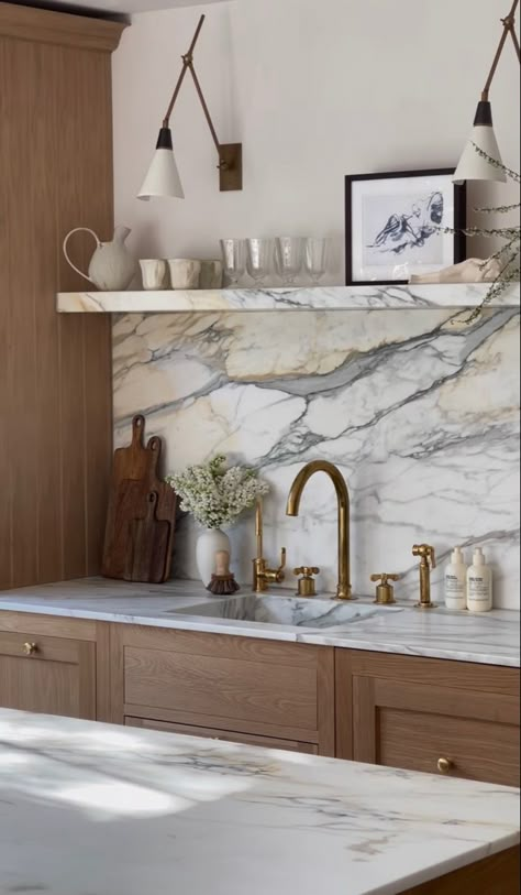 Hex Tiles, Natural Stone Kitchen, Natural Stone Backsplash, The World Of Interiors, Stone Backsplash, Stone Kitchen, Kitchen Inspiration Design, Favorite Kitchen, Beautiful Kitchens