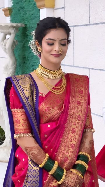 Wedding Saree Maharashtrian, Bridal Makeup Maharashtrian, Marathi Bride Shalu Saree, Mata Poojan Look For Bride, Maharashtrian Blouse Design, Engagement Saree For Bride Indian, Maharashtrian Bride Jewellery, Maharashtrian Makeup Look, Marathi Look Saree