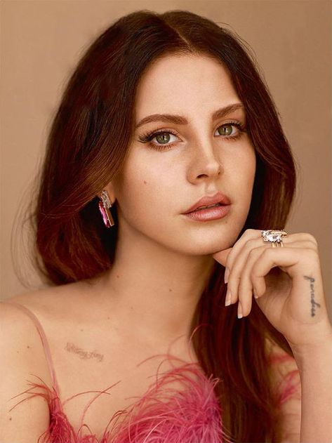 ELLE UK June 2017 Lana Del Rey by Thomas Whiteside Love Lana Del Rey, Elizabeth Grant, Trip Hop, Lust For Life, Lana Del Ray, Indie Pop, Elle Magazine, Juno, Lana Del Rey