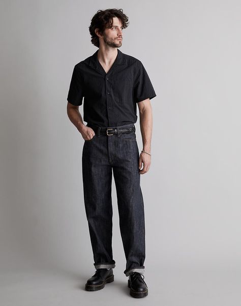 Classic Relaxed Straight Denims in Uncooked Indigo Wash Check more at https://howcandothis.com/manstyle/classic-relaxed-straight-denims-in-uncooked-indigo-wash/ Vintage Blue Jeans Outfit Men, High Rise Jeans Outfit, Dark Washed Jeans Outfit, Blue Jeans Outfit Men, Wash Jeans Outfit, Straight Jeans Outfit, Denim Fits, Mens Work Outfits, The Maxx