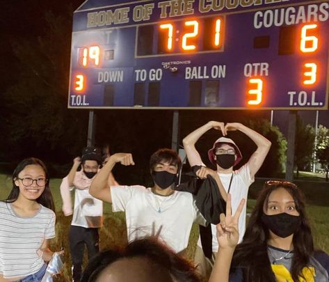 Football Game Aesthetic, American Highschool, House Party Aesthetic, Highschool Football, Game Aesthetic, Football Themes, State School, Pink Theme, Pink Out