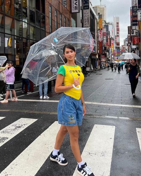 in love with tokyo 🔰💛🎋 Travel Asia Outfit, Tokyo Outfits Summer, Tokyo Outfits Japanese Street Styles, Tokyo Summer Outfits, Tokyo Fits, Tokyo Outfits, Tokyo Style, Japan Trip, Japan Aesthetic