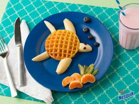 Cute for the kids! Waffle Animals, Cute Waffles, Waffle Art, Halloween Breakfast, Food Art For Kids, Creative Snacks, Kids Treat, Healthy Toddler Meals, Easy Food Art