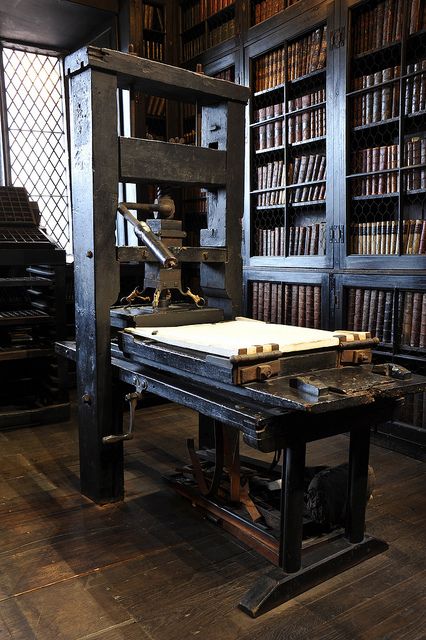 Printing press at Chetham's Library, Manchester by flufzilla22, via Flickr Guttenberg Printing Press, Vintage Printing Press, Printing Press Aesthetic, Printing Press Design, Chethams Library, Public Reference, Francine Rivers, Manchester England, Media Coverage