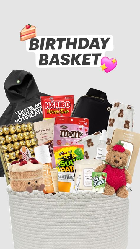 birthday basket🎂💖 Birthday Baskets For Best Friend, Cute Birthday Baskets, Birthday Basket For Best Friend, Birthday Basket Ideas, Bday Basket, Birthday Basket, Birthday Gift Baskets, Vanilla Ice, Gift Baskets