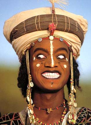 Wodaabe tribe  PICKING ONE FAVOURITE FROM EACH OF MY BOARDS Wodaabe Men, Fulani People, Werner Herzog, Piskel Art, Art Premier, Painted Face, African People, Art Africain, We Are The World