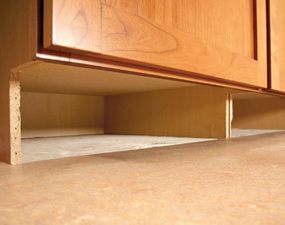 Don't let the space under your cabinets go to waste,  great for secret storage.  Or, install toe-kick drawers for storing aluminum foil, baking pans, etc. Under Cabinet Drawers, Toe Kick Drawer, Under Cabinet Storage, Kitchen Drawer Storage, Storage Decor, Secret Storage, Diy Kitchen Storage, 아파트 인테리어, Kitchen Drawers