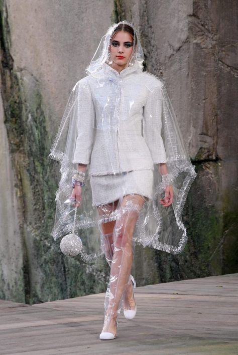 Plastic Fashion, Rain Fashion, Space Fashion, Hooded Cloak, Recycled Fashion, Raincoats For Women, The Drama, Rain Wear, Couture Collection