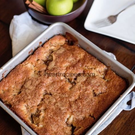 minutes Camirra's Kitchen, Apple Cobbler Topping, Cobbler With Bisquick, Homemade Apple Cobbler, Apple Cobbler Easy, Jiffy Mix Recipes, Carbquik Recipes, Peach Bourbon, Apple Cobbler Recipe